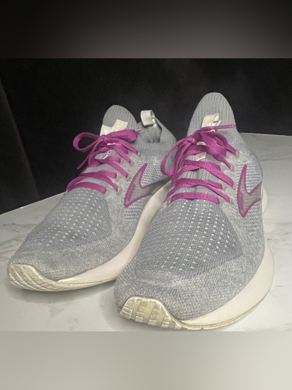 Brooks Women's Gray Athletic Sneakers with Pink Laces Size-9.5
